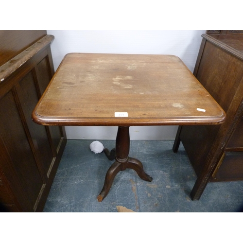 364 - Victorian mahogany tripod tea table.