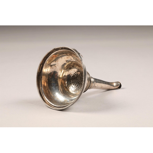 202 - George III silver wine funnel, reeded lip, (assay marks part worn) 
length 14cm, weight 69g