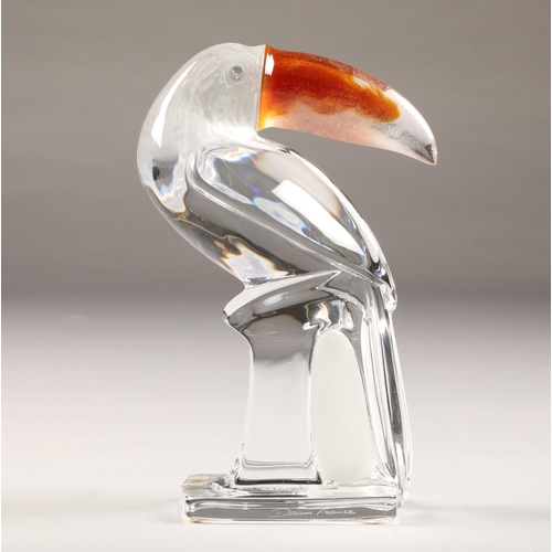 27 - Modern Daum glass Toucan figure, etched Daum, France to base, height 23cm