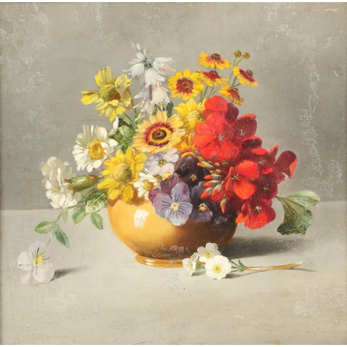 474 - Laurence Biddle (British 1888-1968) Gilt framed oil on canvas 'Still Life of a Bowl of Flowers' 31.5... 