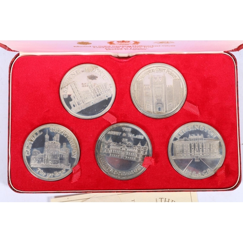 443 - The Tower Mint 'The Department of the Environment Proof Sterling Silver Jubilee Medallion Set' five-... 