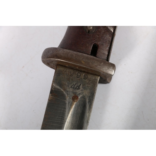 591 - German WWII era S84/98 knife bayonet, the blade marked '7999 dd 43as...', blade length 25cm, bayonet... 