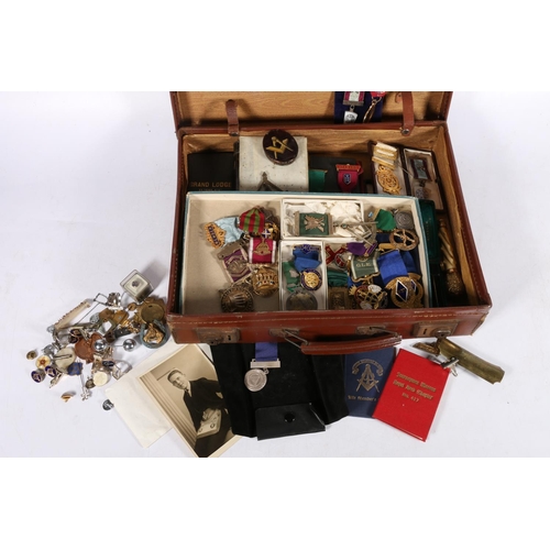 551 - Collection of Masonic jewels and medals to include Grand Lodge of Scotland jubilee 1886 third jubile... 