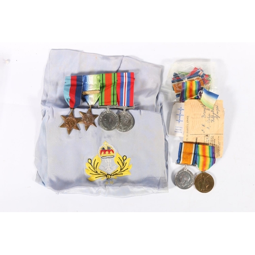 564 - WWI medal pair of 4395 Private D Forsyth of the Argyll and Sutherland Highlanders comprising WWI war... 