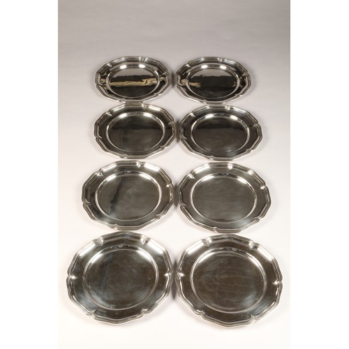 182 - Set of eight silver plates, lobed form with piecrust edges, assay marked Sheffield 1992, with indivi... 