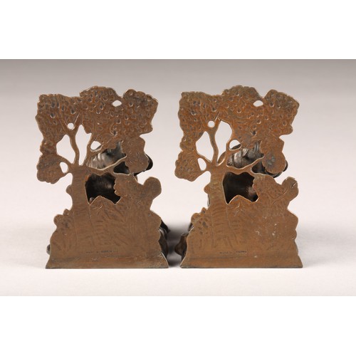 222 - Pair Austrian bronze bulldog bookends, circa 1900, length 11cm, width 7cm, height 10cm