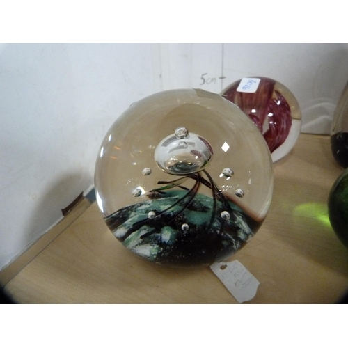 150 - Two Selkirk Glass paperweights and four others including a cat and a bird.&nbsp; (6)