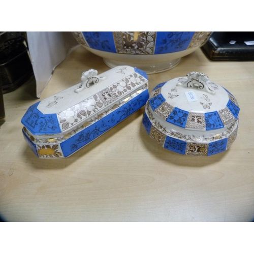 155 - Blue and gilt five-piece wash set.