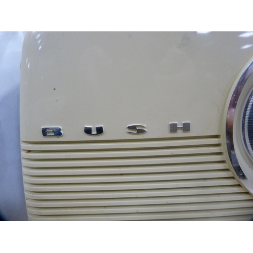 156 - Cream Bush radio.