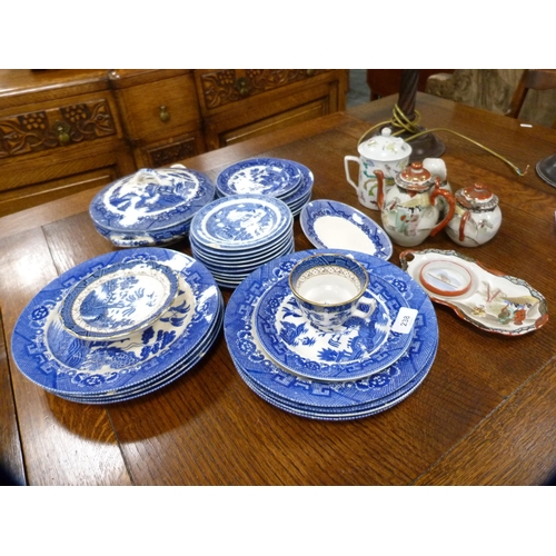 238 - Collection of blue and white ware, oriental teawares etc.