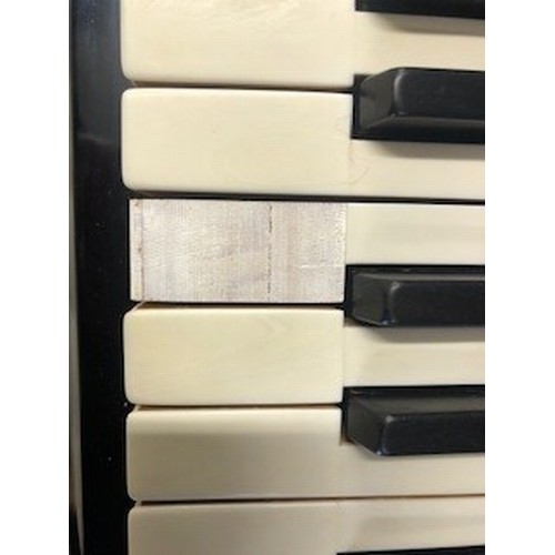 577 - Bluthner ebonised grand piano, length 150cm, width 175cm, height 99cmIvory exemption certificate DVP... 