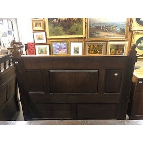 558 - Victorian carved oak settle/monks bench, with carved figure panelled back above, lift up seat flanke... 