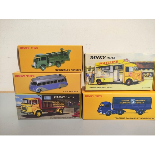 8 - Dinky Atlas Editions: Lot comprising of ten boxed model vehicles to include Brewery Flat Truck With ... 