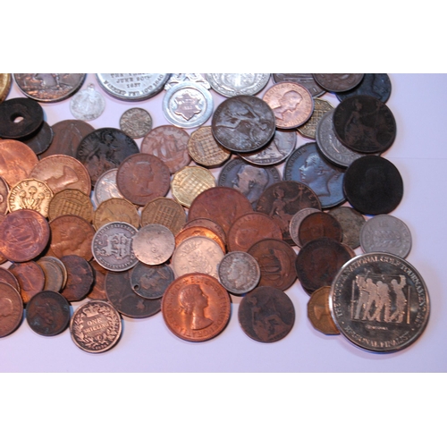 126 - Silver crown and various other coins and WWI campaign medals.