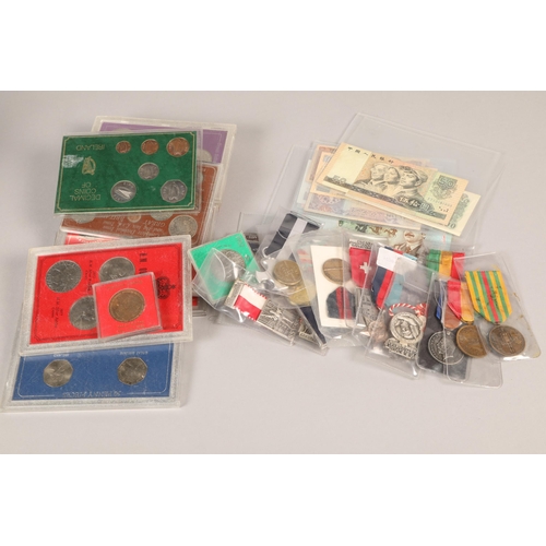 188 - Collection of coins, replica medals and banknotes