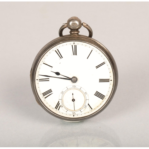 71 - Silver pocket watch with subsidiary dial(no glass bezel)London 1920