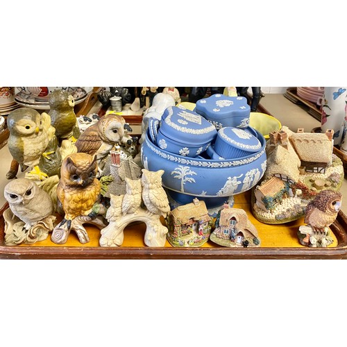 214 - Assorted owl figures and Jasperware