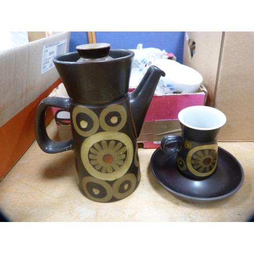 136 - Two cartons containing a Colclough part tea set and a Denby 'Arabesque' tea and coffee set.