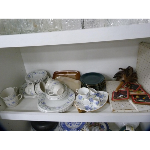 171 - Collection of place mats, floral decorated breakfast set, Hammersley trio etc (one shelf).