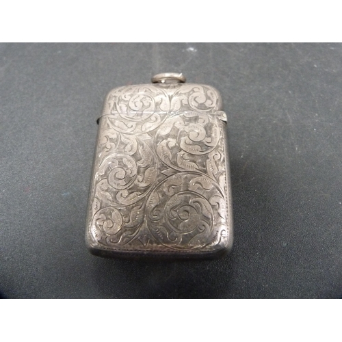 272 - Silver vesta case, 37.2g.