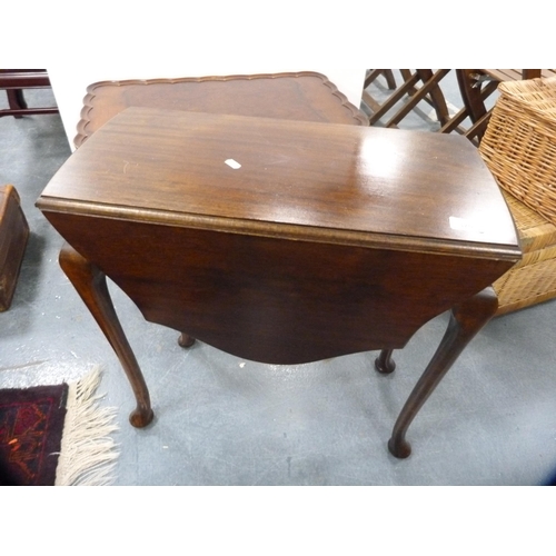 370 - Drop-leaf occasional table, circular wine table and a rectangular coffee table.