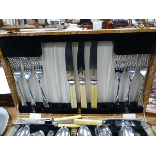 82 - Cased set of cutlery.