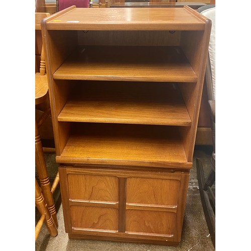 538 - Nathan mid century book case with cupboard 52 x 45 x 102 cm