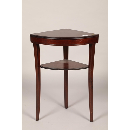 435 - Mahogany corner table