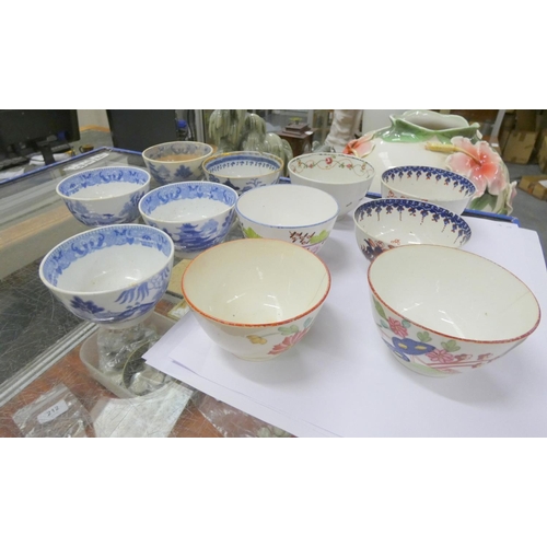 364 - Group of 18th century tea bowls.