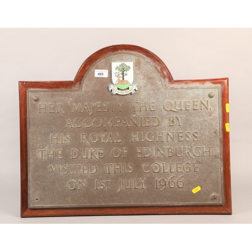 485 - Wall Plaque- Her Majesty The Queen Accompanied By His Highness he Duke Of Edinburgh Visited The Coll... 