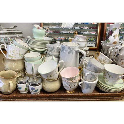 245 - Denby Daybreak tea and dinner ware, Royal Albert Braemar tea ware, and Paragon and Royal Kendal cups... 