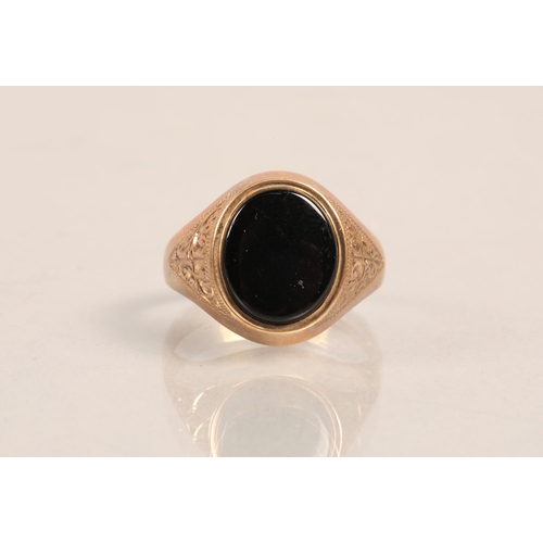 77 - 9ct gold signet ring, size Y, 5g.