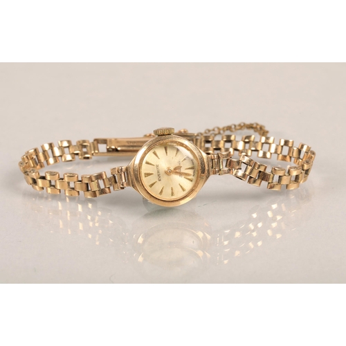 95 - 9ct gold Everite wristwatch, 10.4g.