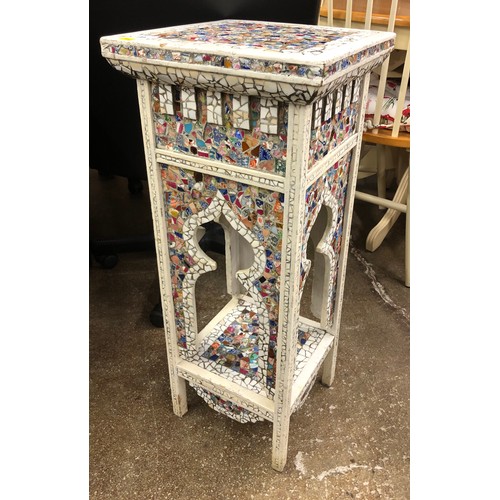 544 - Mosaic plant stand, 78cm.