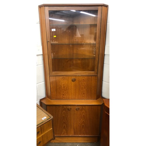 558 - Mid-century corner cabinet 85 x 172 x 43cm.