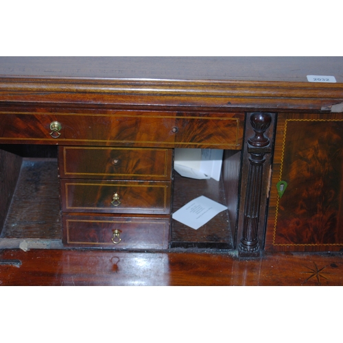 391 - George III style antique inlaid mahogany writing bureau, the fall front with satinwood inlaid floral... 