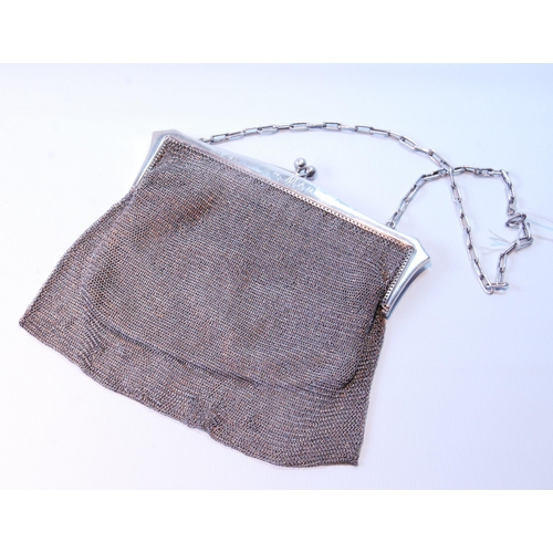 7 - Silver mesh purse, inscribed and dated 1917, 321g.