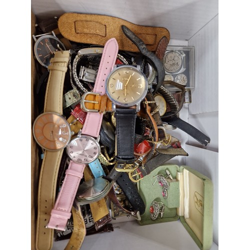 164 - Box containing wristwatches.