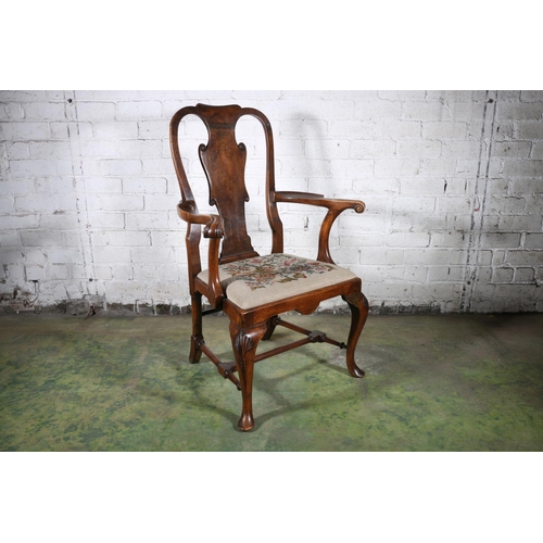 647 - Fine early 20th century walnut carver armchair, having shaped top rail, splat with scroll motifs, ou... 