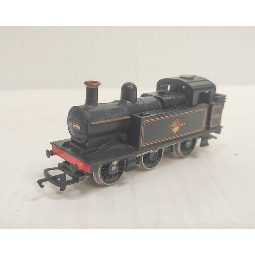 117 - Two boxes of 00 gauge locomotives and rolling stock, comprising mostly of issues from Hornby, Tri-an... 