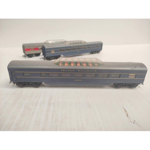 118 - Box of Tri-ang Railways 00 gauge rolling stock to include two Trans-continental baggage cars R134 an... 