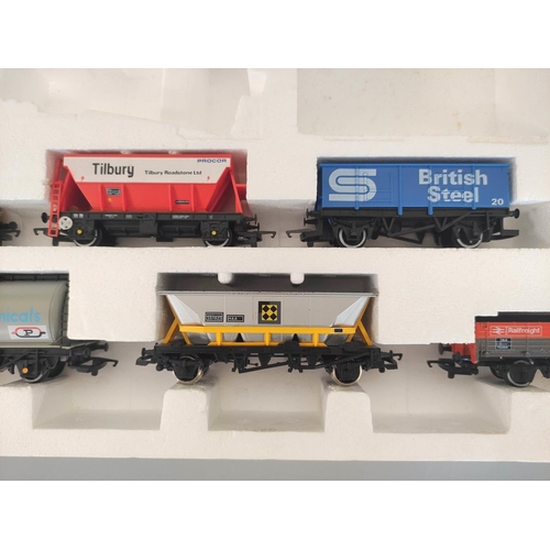 138 - Hornby. Two boxed 00 gauge train sets to include Midnight Freight R674 and Mainline Freight R692 (pa... 