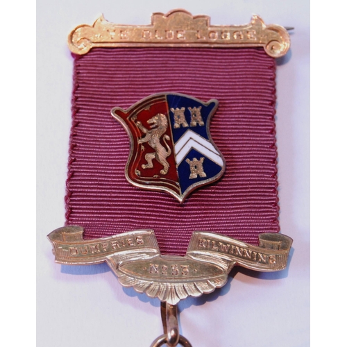 121 - 9ct gold Masonic jewel, Dumfries Kilwinning No. 53 Lodge, garnet-set with enamel badge, 20g gross.