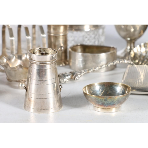 50Q - Group of silver items to include a five bar toast rack by Barker Brothers Silver Ltd, Birmingham 197... 