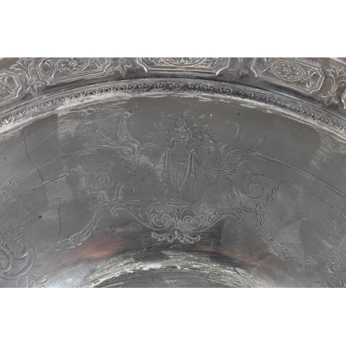 67A - Towle silver dish in Pompeian Adam pattern, 26cm diameter, 273g.