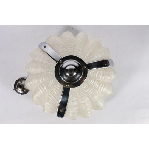 170A - French Art Deco frosted glass clam shell plafonnier or ceiling light, 34cm.