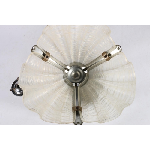 170A - French Art Deco frosted glass clam shell plafonnier or ceiling light, 34cm.