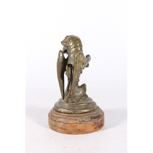 530A - Early 20th century bronze classic car mascot, cast and patinated as a winged griffin, 14cm.