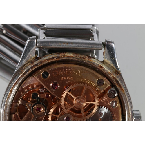 156 - Gents Omega wristwatch with stainless steel bezel on stainless steel strap.