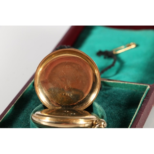 193 - Edwardian 18ct gold half hunter ladies fob watch, movement marked WC&S. 3cm, 34g gross. 